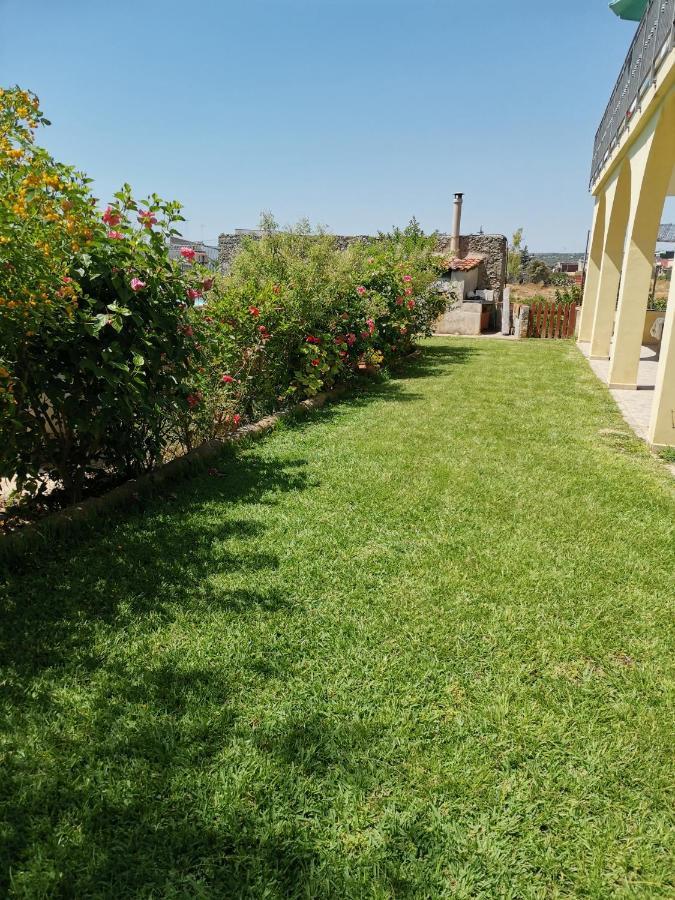 Villa Sole - Finaiti - Appartamento Per Turisti Флоридія Екстер'єр фото