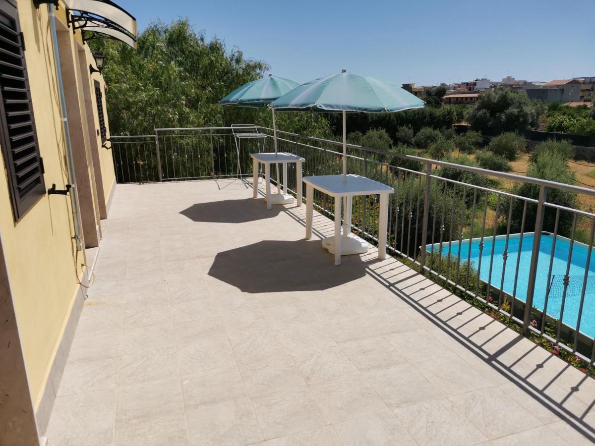 Villa Sole - Finaiti - Appartamento Per Turisti Флоридія Екстер'єр фото