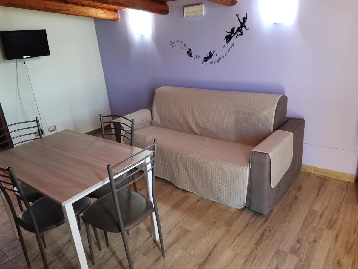 Villa Sole - Finaiti - Appartamento Per Turisti Флоридія Екстер'єр фото