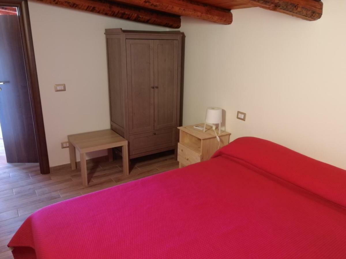 Villa Sole - Finaiti - Appartamento Per Turisti Флоридія Екстер'єр фото